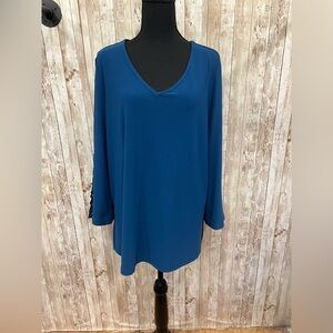 Susan Graver Blue Long Sleeve Relaxed Blouse‎